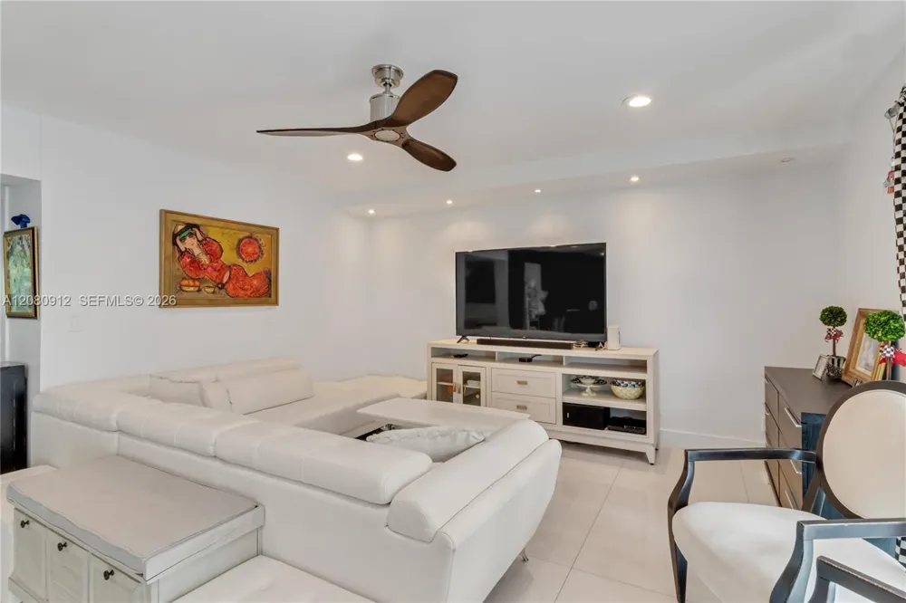 6353 SW 29th St #0 Miami, FL 33155