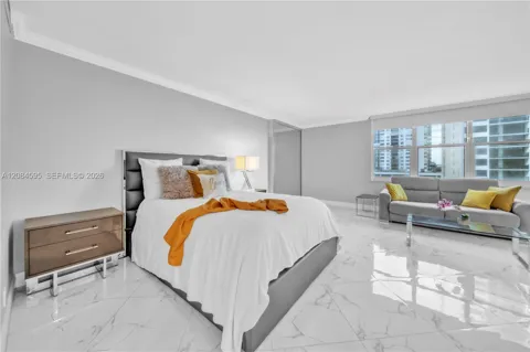 2501 S Ocean Dr #503