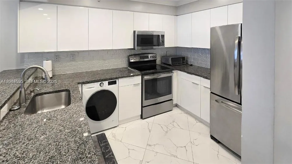 2501 S Ocean Dr #503 Hollywood, FL 33019