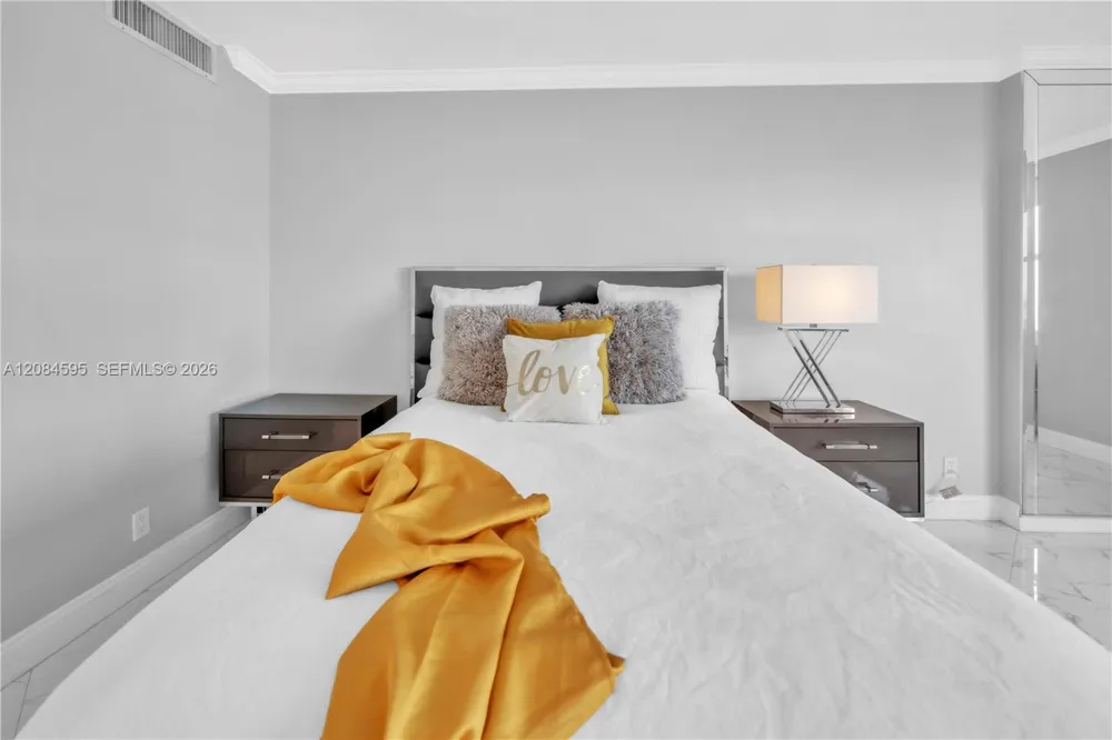 2501 S Ocean Dr #503 Hollywood, FL 33019