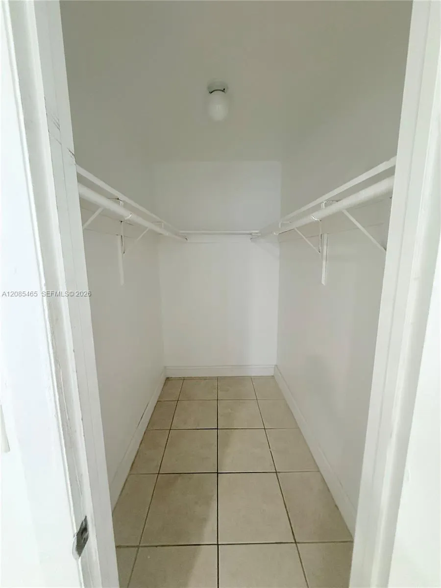 615 NW 177th St #207 Miami Gardens, FL 33169