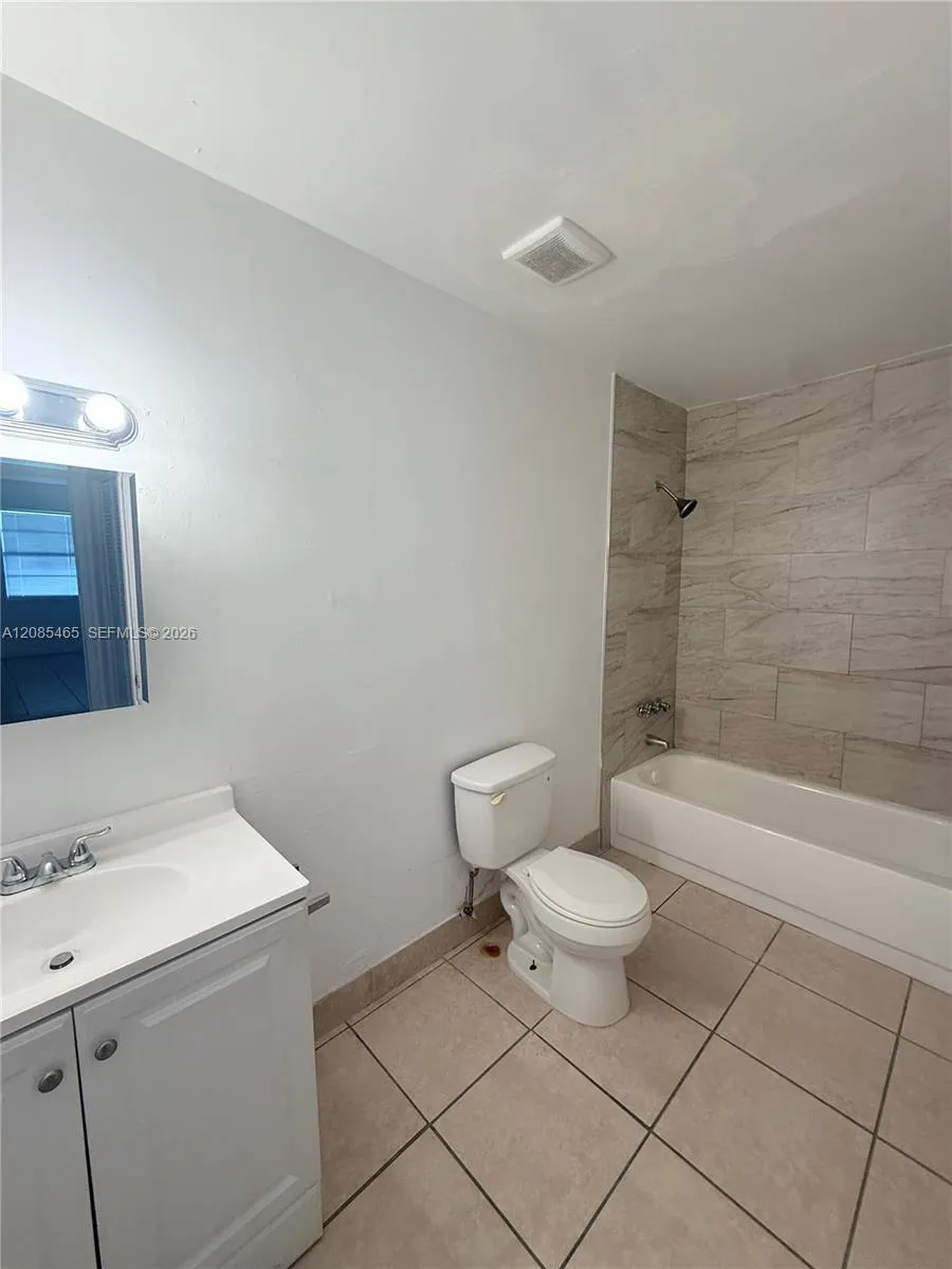 615 NW 177th St #207 Miami Gardens, FL 33169