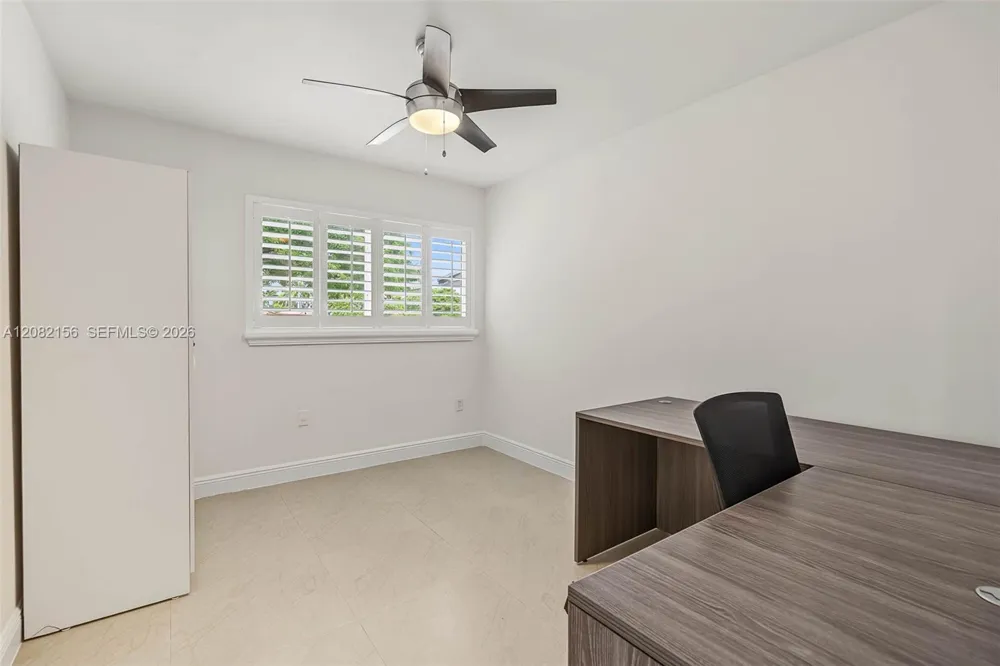 10711 SW 70th St Miami, FL 33173