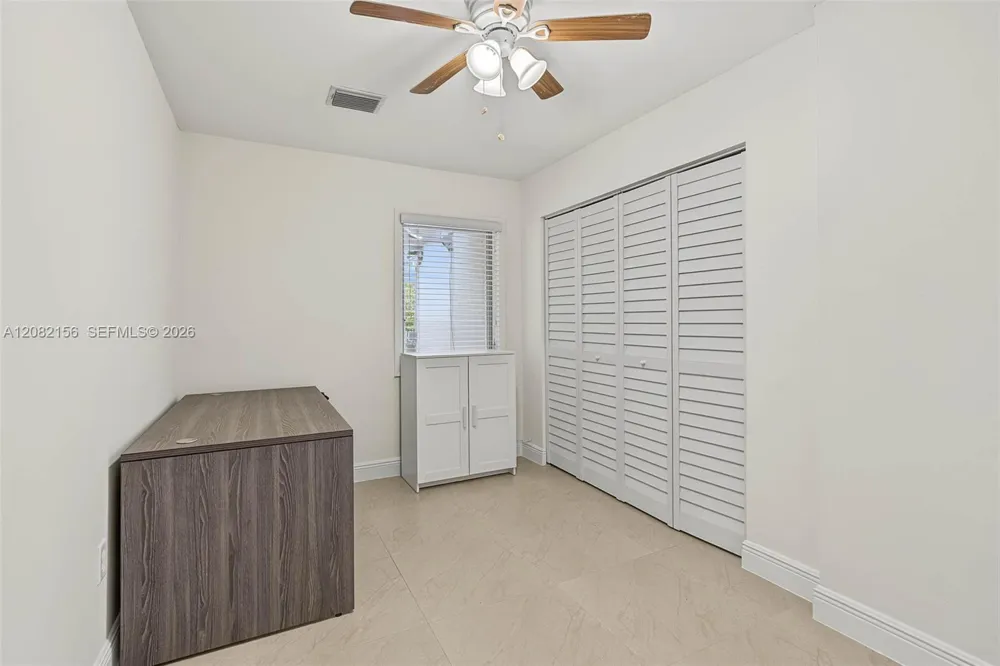 10711 SW 70th St Miami, FL 33173