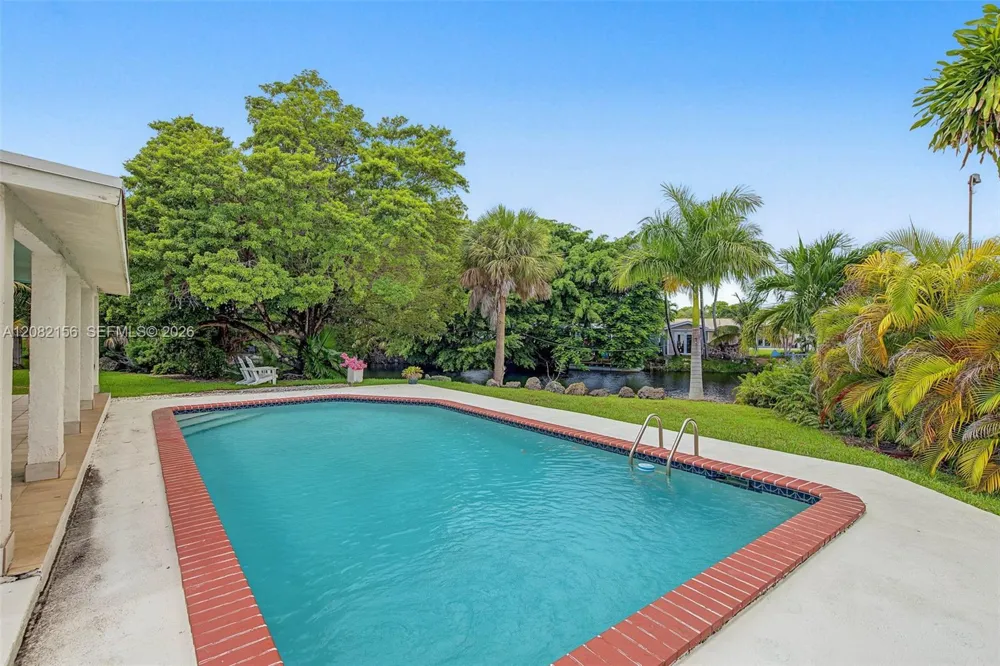 10711 SW 70th St Miami, FL 33173