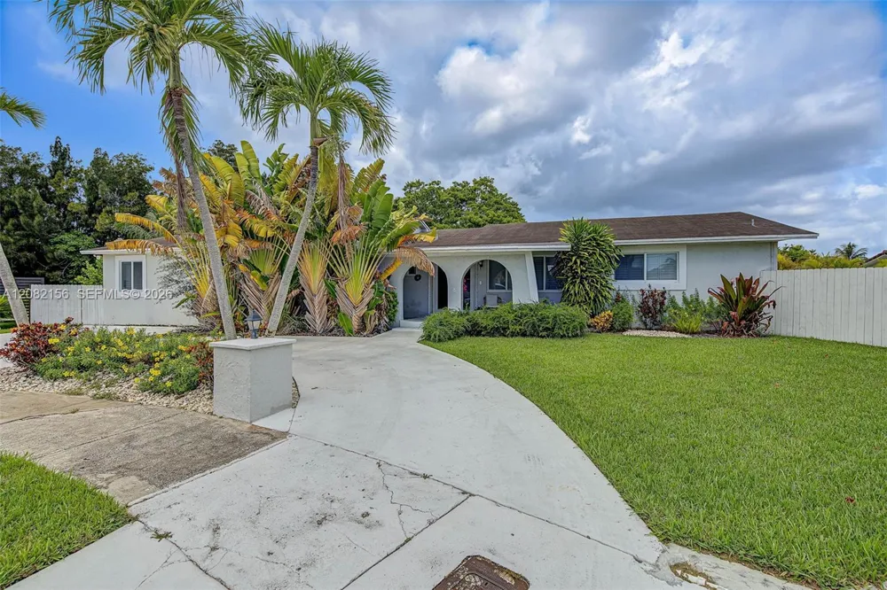 10711 SW 70th St Miami, FL 33173