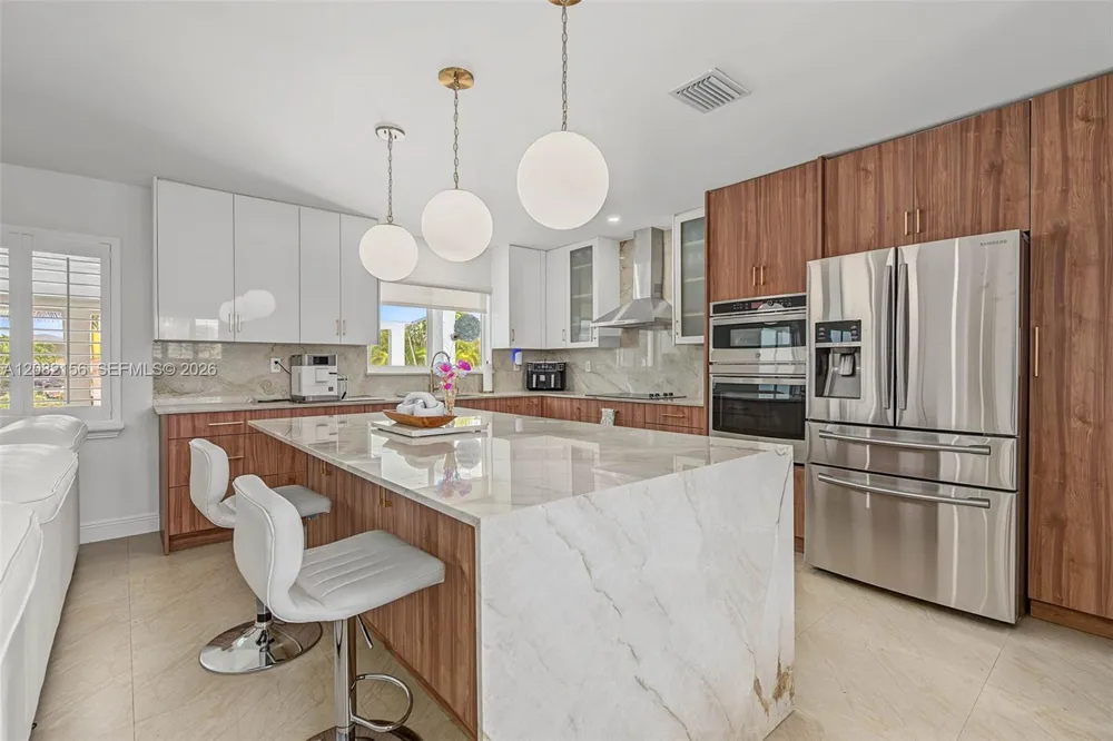 10711 SW 70th St Miami, FL 33173