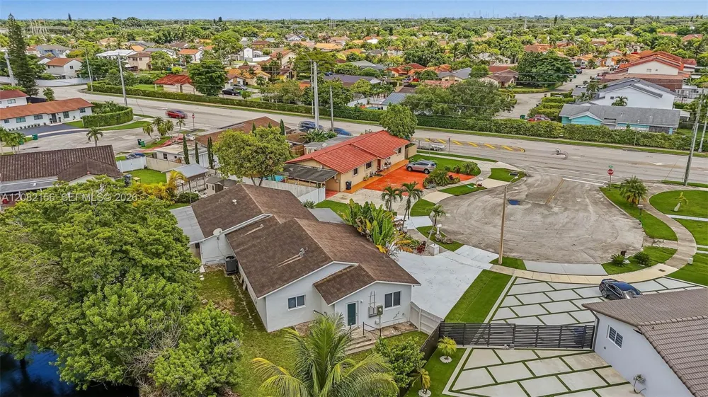 10711 SW 70th St Miami, FL 33173