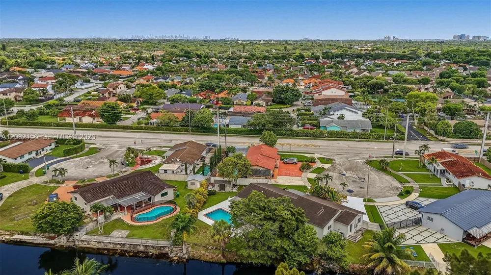 10711 SW 70th St Miami, FL 33173