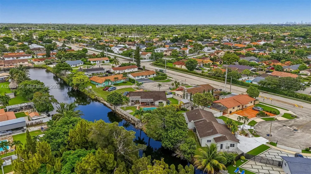 10711 SW 70th St Miami, FL 33173