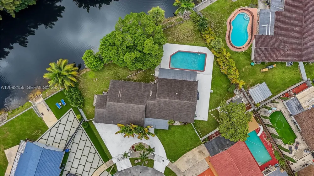 10711 SW 70th St Miami, FL 33173