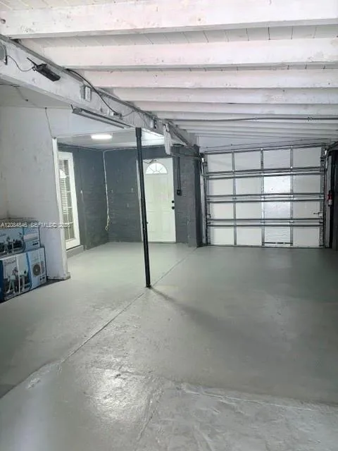 3611 SW 40th St West Park, FL 33023