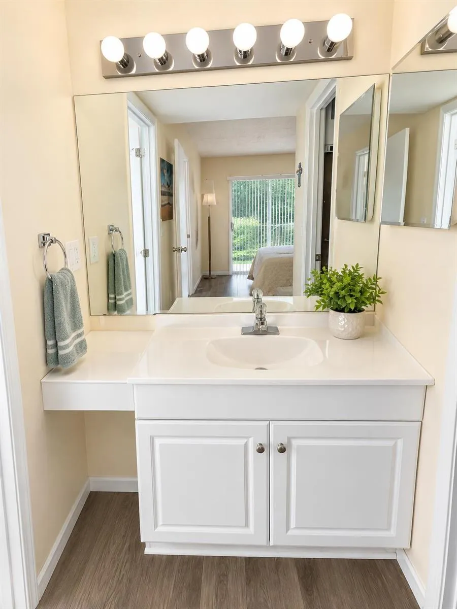 3254 SE ASTER LANE #J239 Stuart, FL 34994