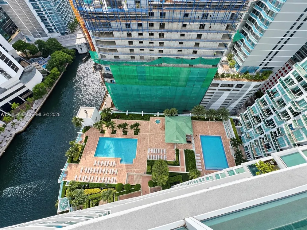 31 SE 5th St #2808 Miami, FL 33131