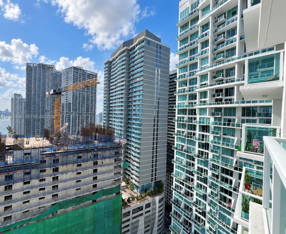 31 SE 5th St #2808 Miami, FL 33131