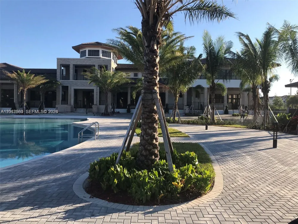 8960 NW 97th Ave #205 Doral, FL 33178