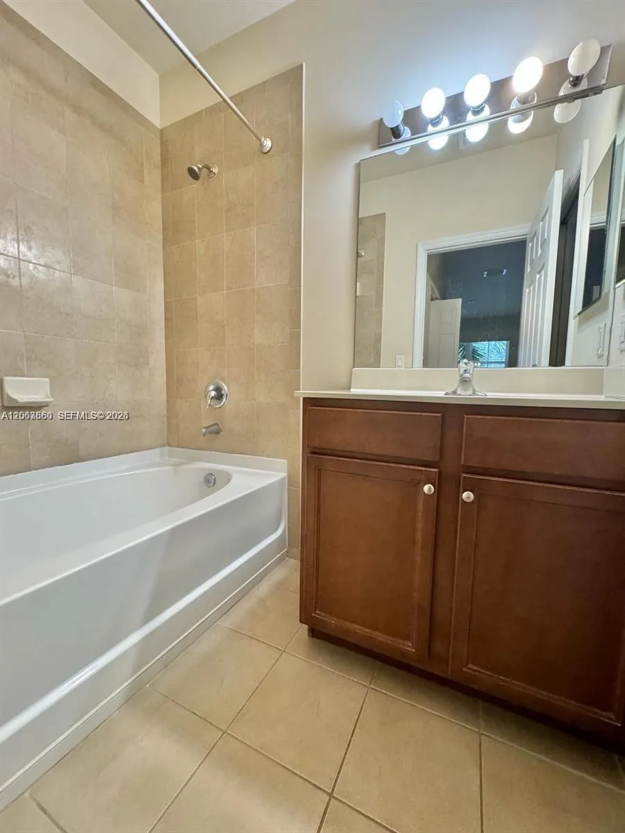 8960 NW 97th Ave #205 Doral, FL 33178
