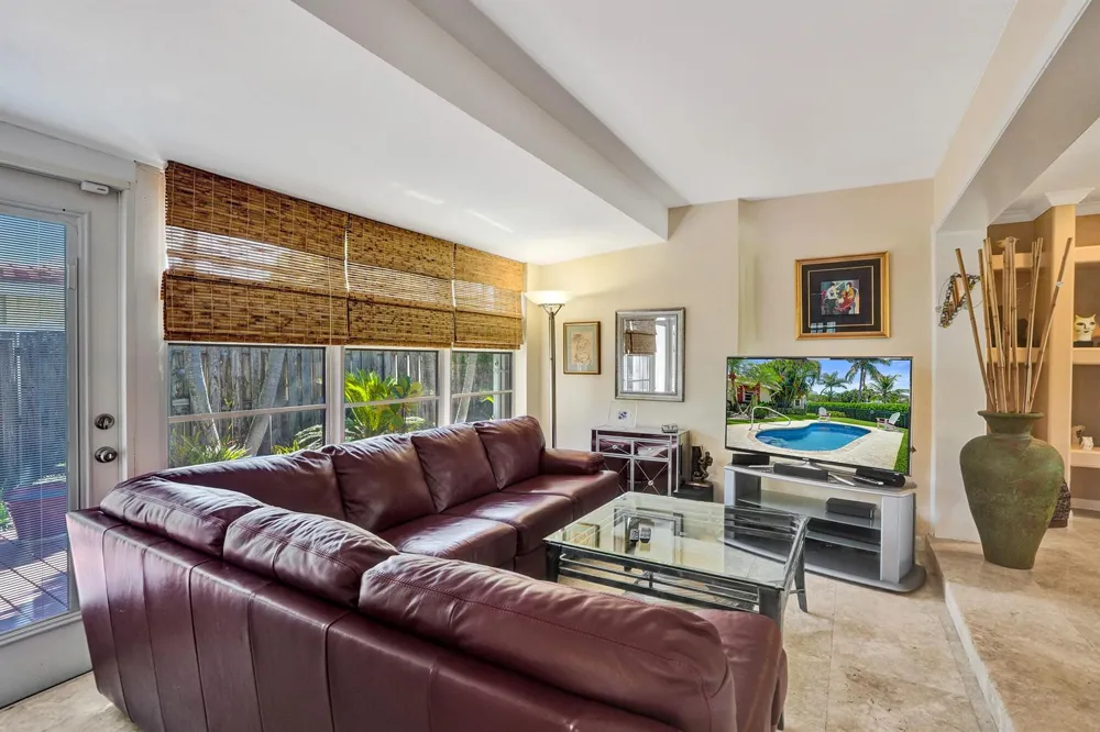 1900 RIVERSIDE DRIVE Pompano Beach, FL 33062