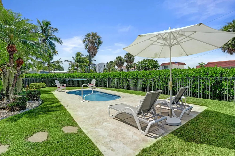 1900 RIVERSIDE DRIVE Pompano Beach, FL 33062