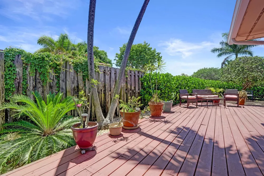 1900 RIVERSIDE DRIVE Pompano Beach, FL 33062