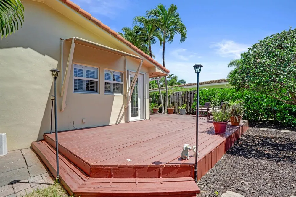 1900 RIVERSIDE DRIVE Pompano Beach, FL 33062