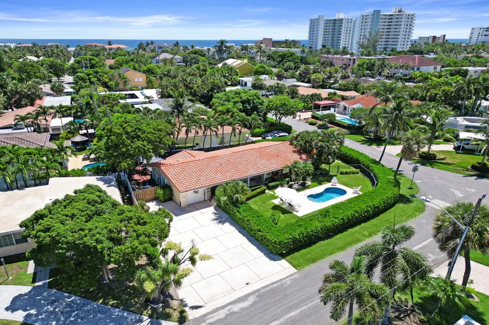 1900 RIVERSIDE DRIVE Pompano Beach, FL 33062