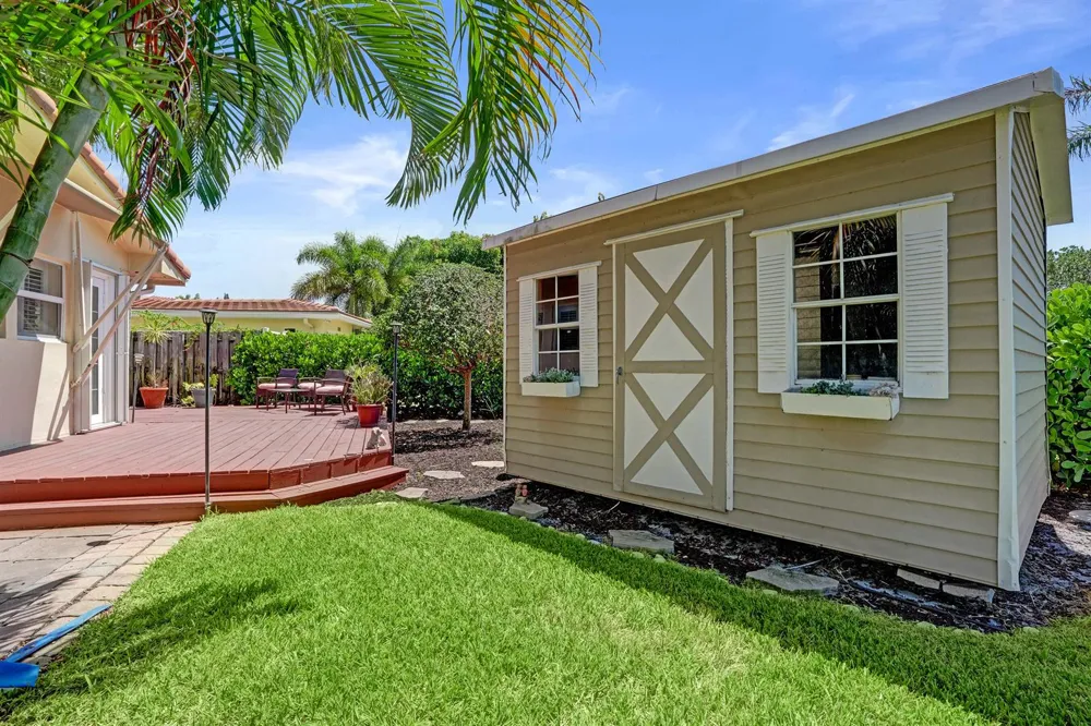 1900 RIVERSIDE DRIVE Pompano Beach, FL 33062