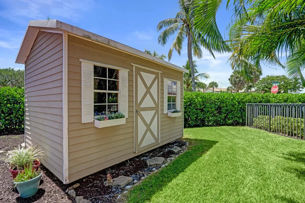 1900 RIVERSIDE DRIVE Pompano Beach, FL 33062