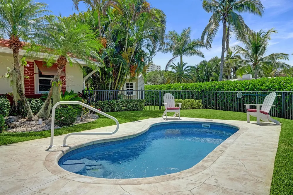 1900 RIVERSIDE DRIVE Pompano Beach, FL 33062