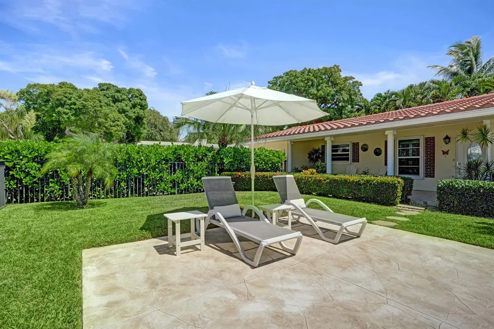 1900 RIVERSIDE DRIVE Pompano Beach, FL 33062