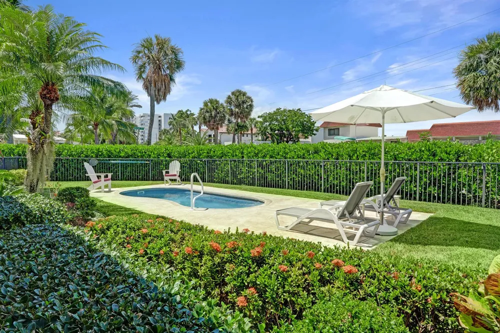 1900 RIVERSIDE DRIVE Pompano Beach, FL 33062