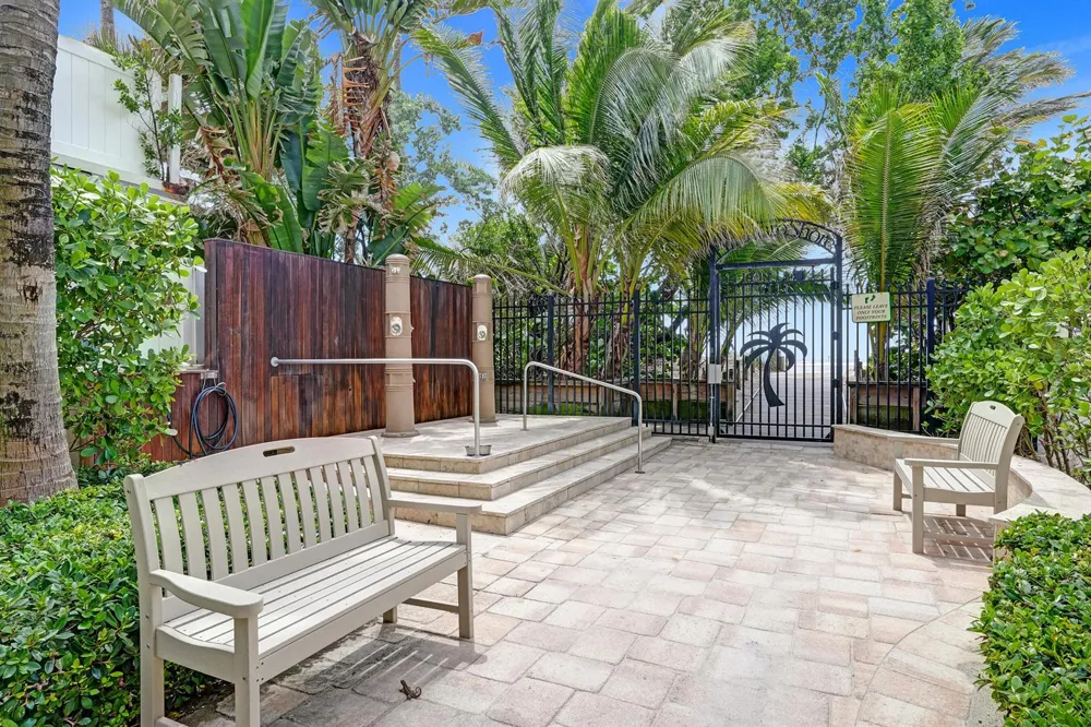 1900 RIVERSIDE DRIVE Pompano Beach, FL 33062