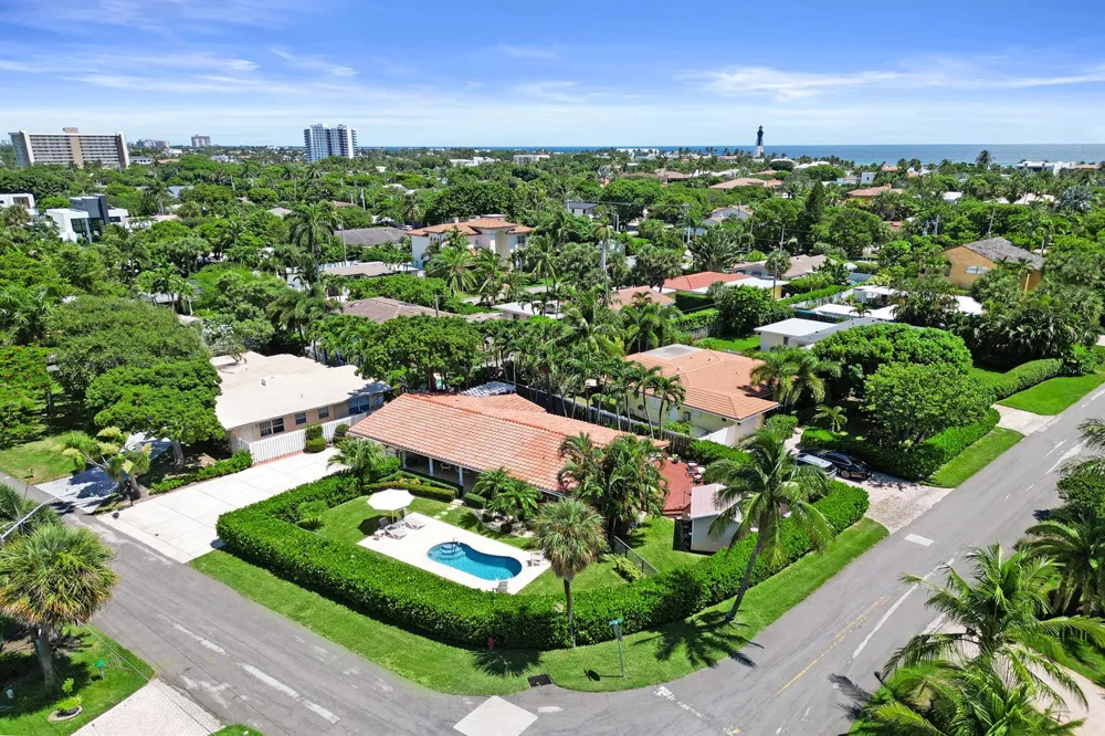 1900 RIVERSIDE DRIVE Pompano Beach, FL 33062