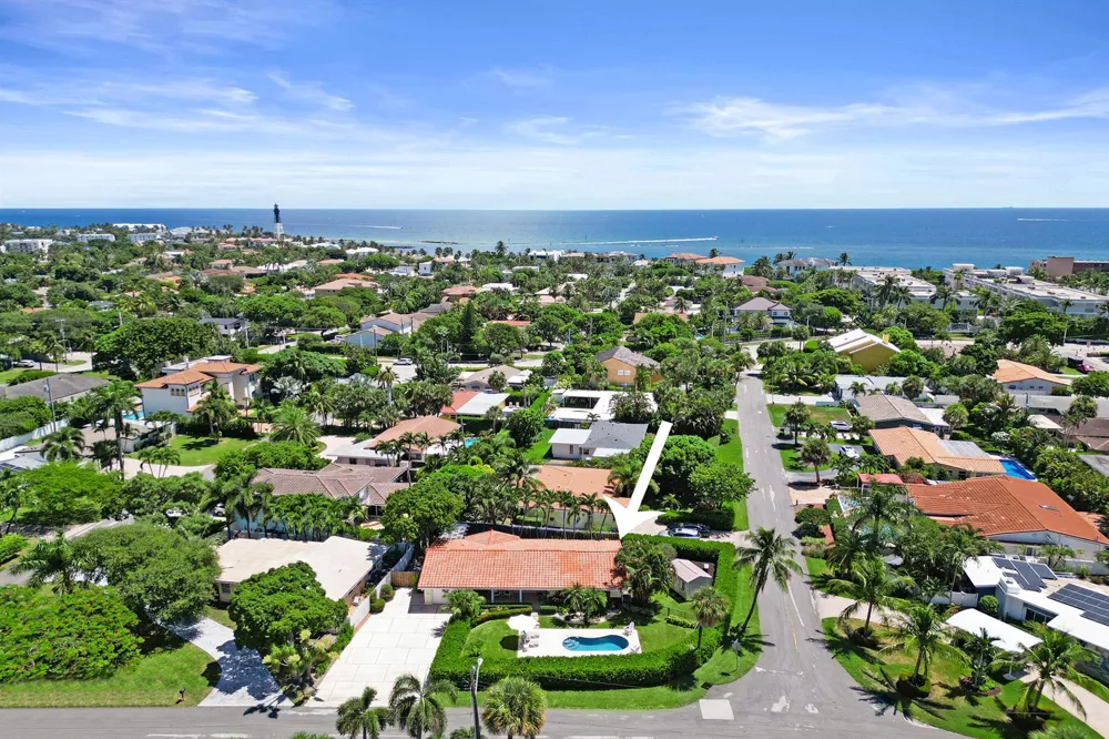 1900 RIVERSIDE DRIVE Pompano Beach, FL 33062
