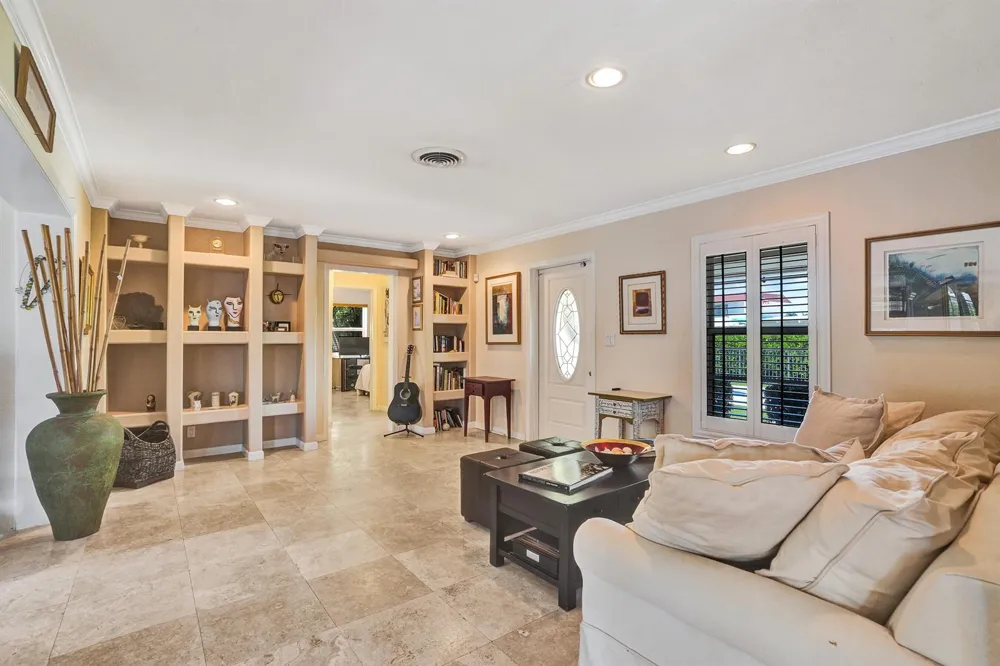1900 RIVERSIDE DRIVE Pompano Beach, FL 33062