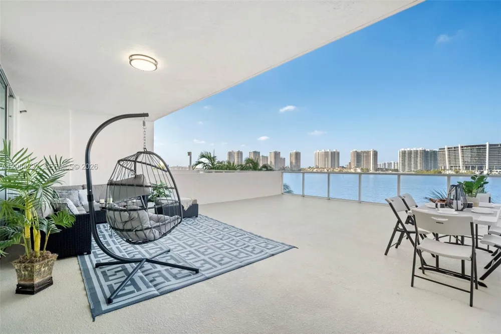 18100 Bay Rd #308 Sunny Isles Beach, FL 33160