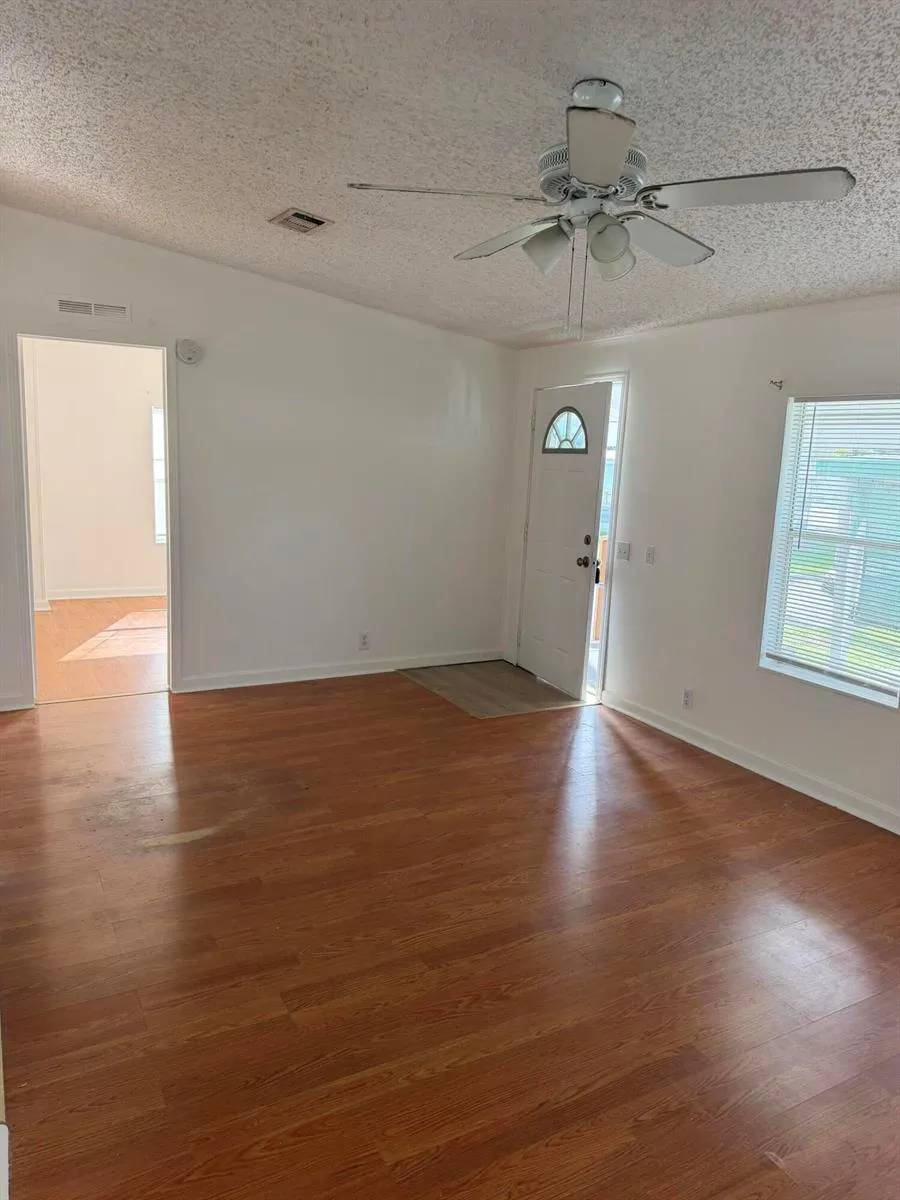 1680 SW 85TH AVENUE Davie, FL 33324