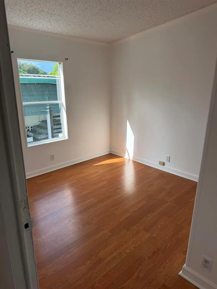 1680 SW 85TH AVENUE Davie, FL 33324