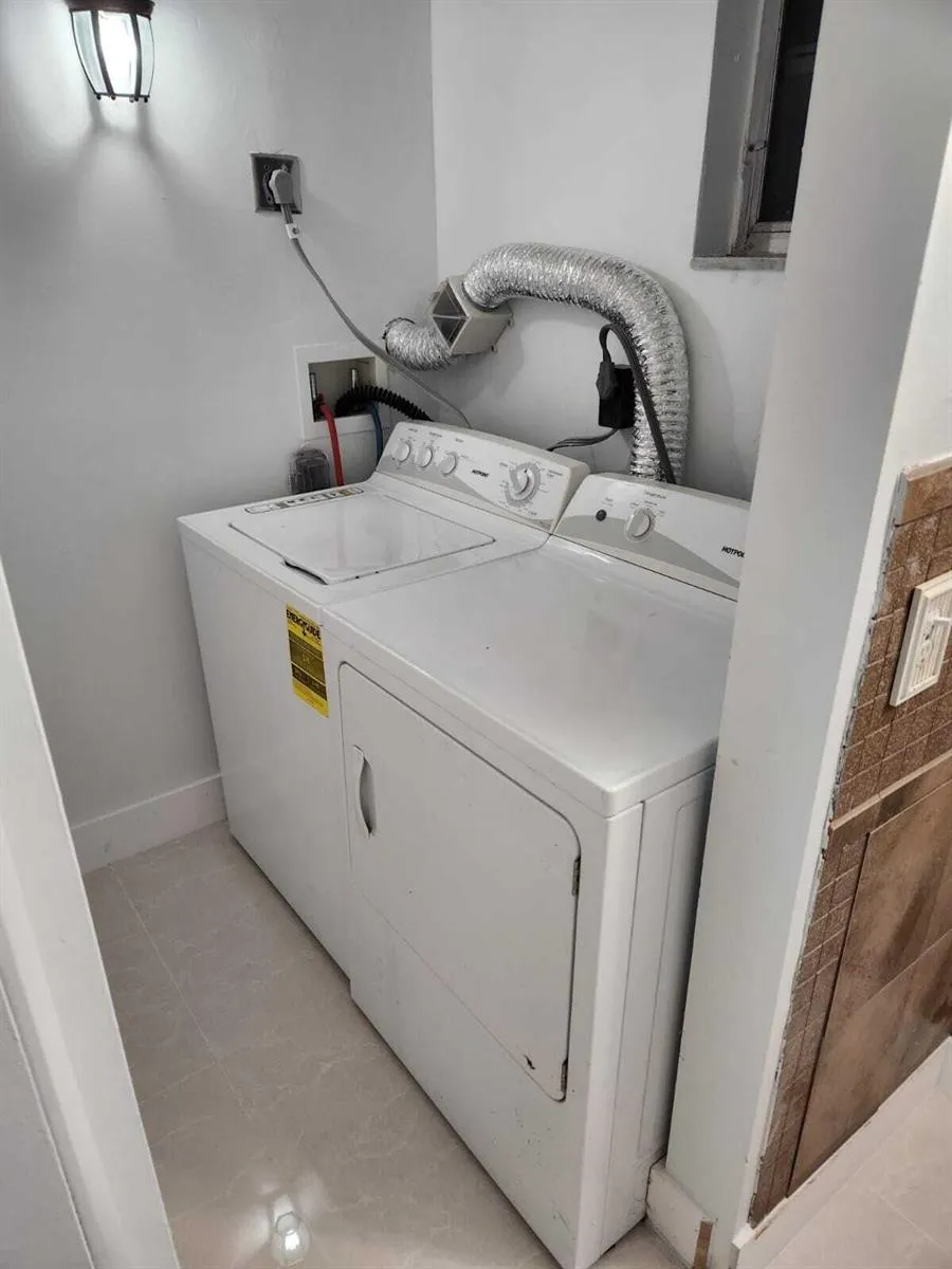 8801 W Flagler Street #407 Miami, FL 33174