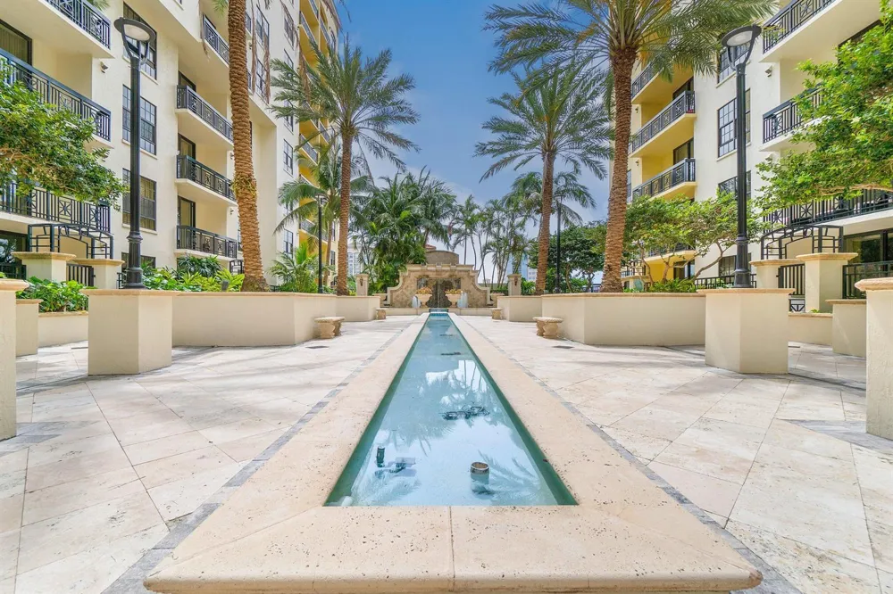 801 S OLIVE AVENUE #903 West Palm Beach, FL 33401