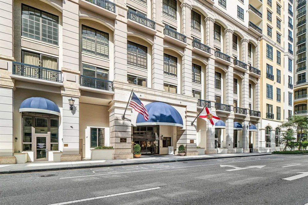 801 S OLIVE AVENUE #903 West Palm Beach, FL 33401