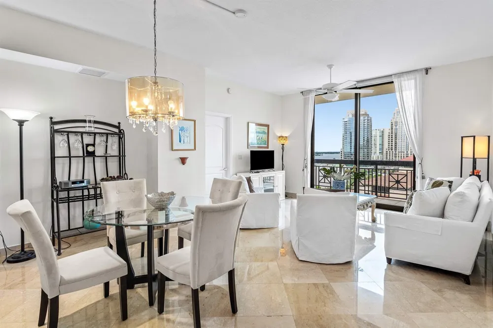 801 S OLIVE AVENUE #903 West Palm Beach, FL 33401