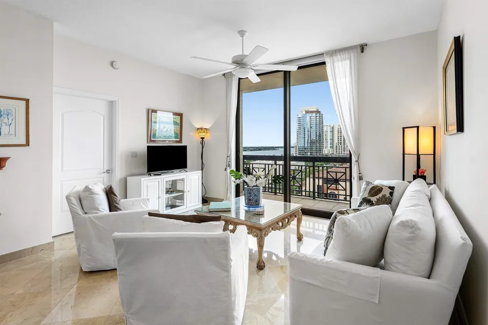 801 S OLIVE AVENUE #903 West Palm Beach, FL 33401