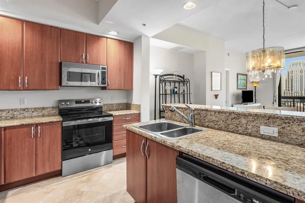 801 S OLIVE AVENUE #903 West Palm Beach, FL 33401