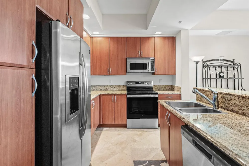 801 S OLIVE AVENUE #903 West Palm Beach, FL 33401