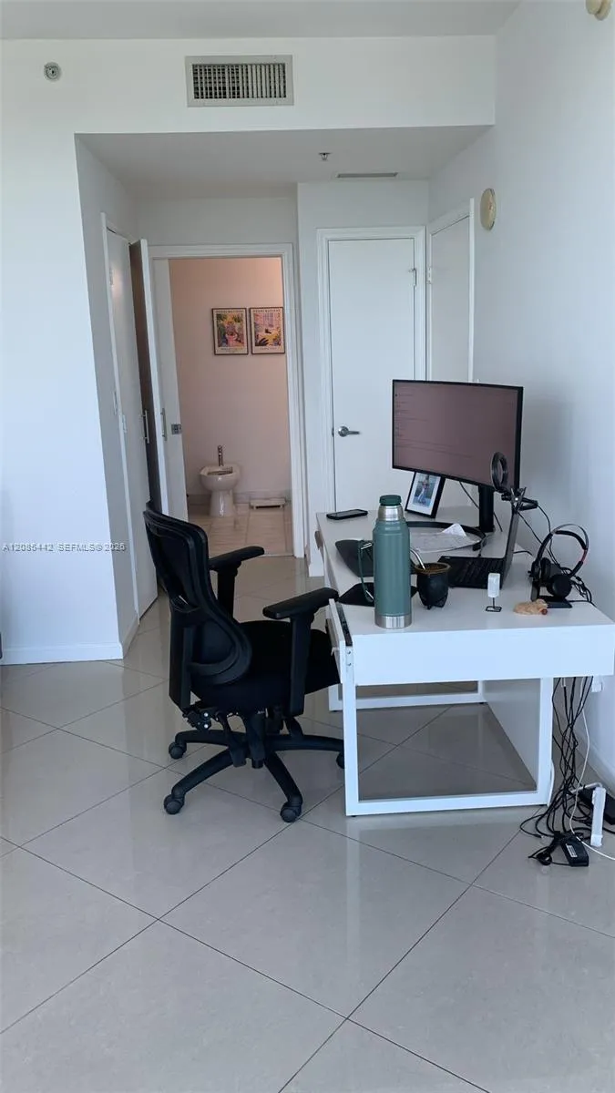 601 NE 36th St #806 Miami, FL 33137