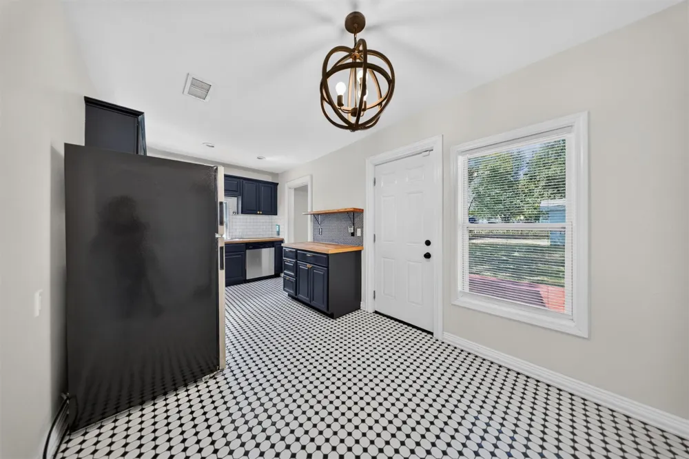 610 9th Street Collinsville, OK 74021