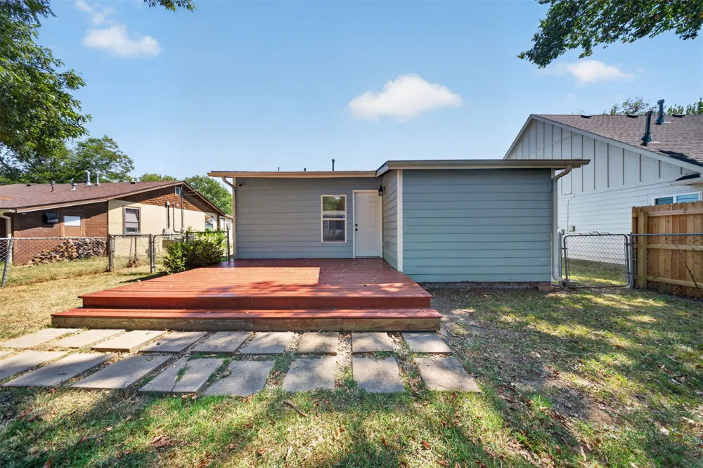 610 9th Street Collinsville, OK 74021