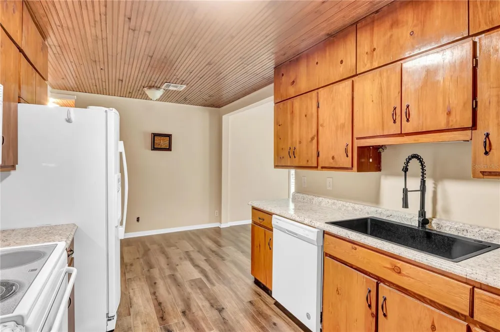 1840 HIGHLAND PARK ROAD Deland, FL 32720