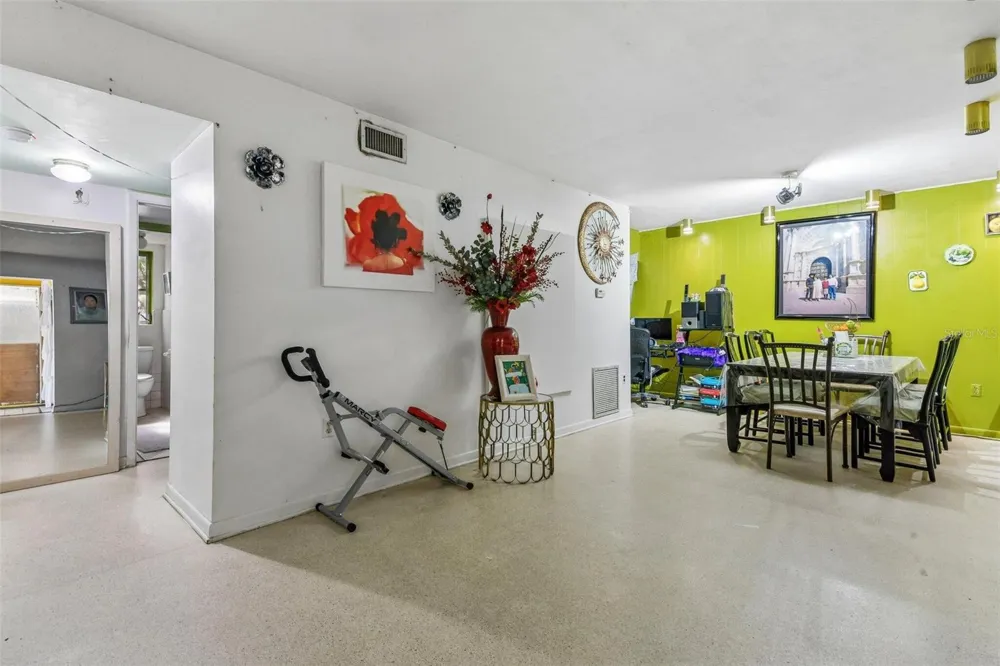 1267 FRANKLIN STREET Clearwater, FL 33756